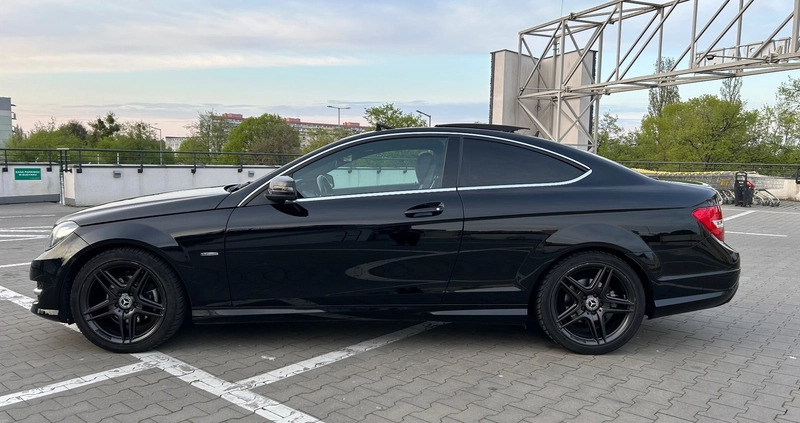 Mercedes-Benz Klasa C cena 57500 przebieg: 236000, rok produkcji 2012 z Gdańsk małe 301